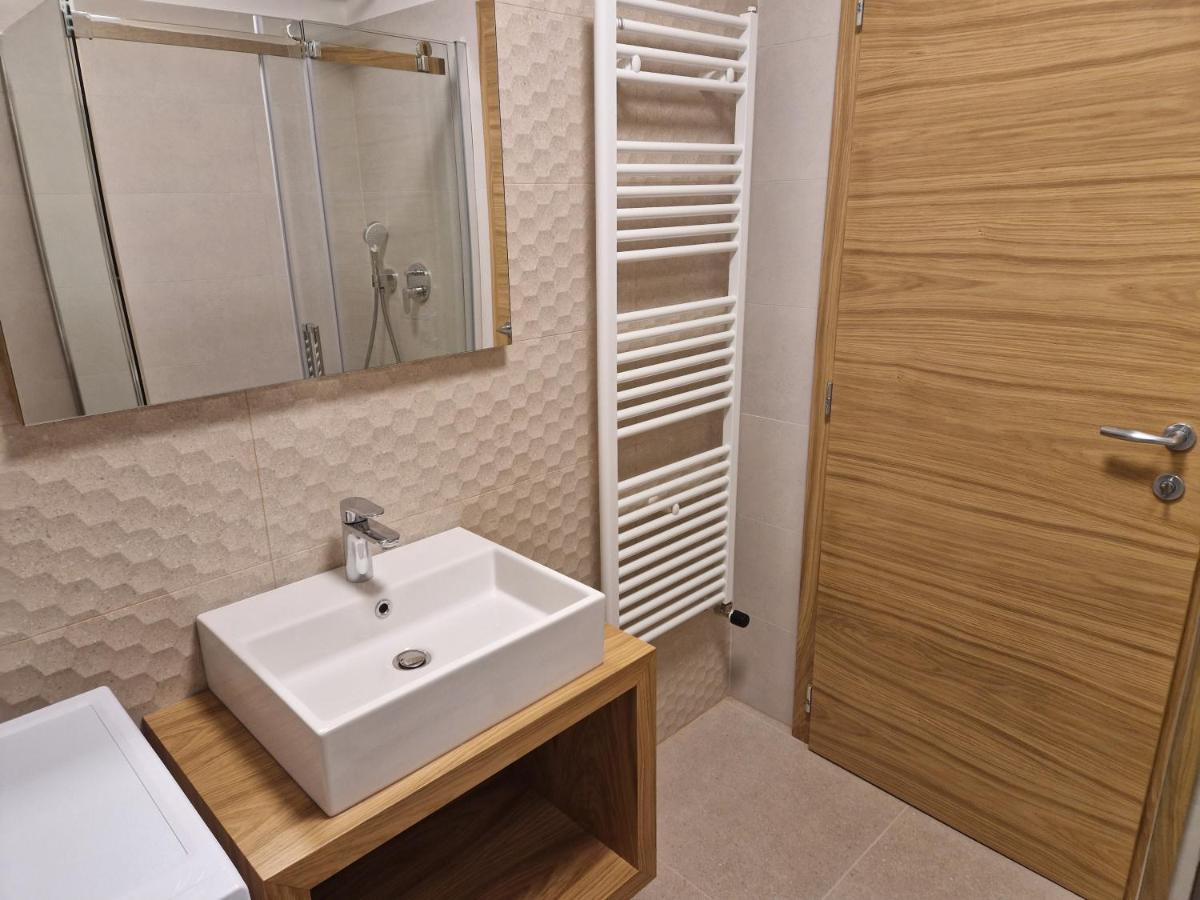 Apartments Cerovic Malinska Zewnętrze zdjęcie