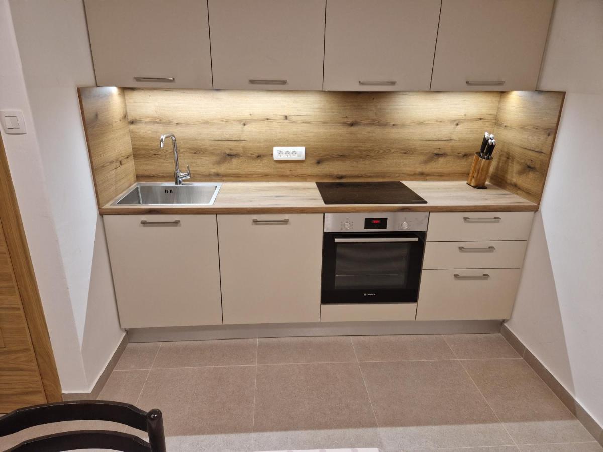 Apartments Cerovic Malinska Zewnętrze zdjęcie