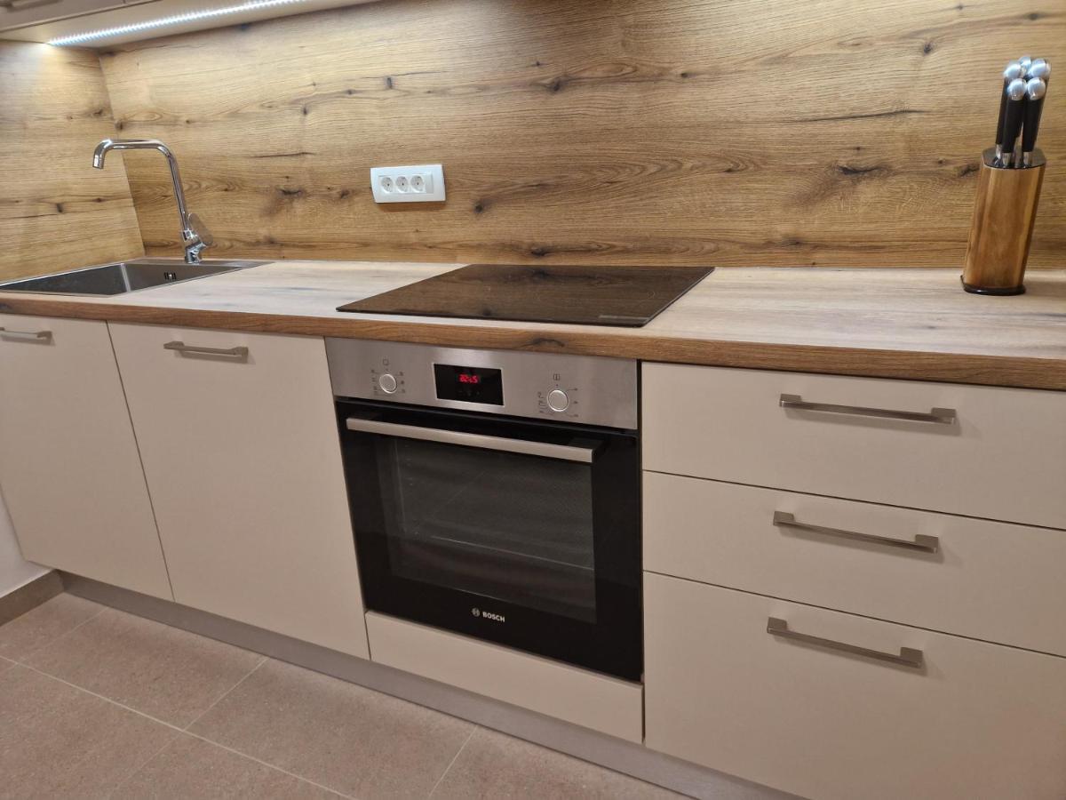 Apartments Cerovic Malinska Zewnętrze zdjęcie