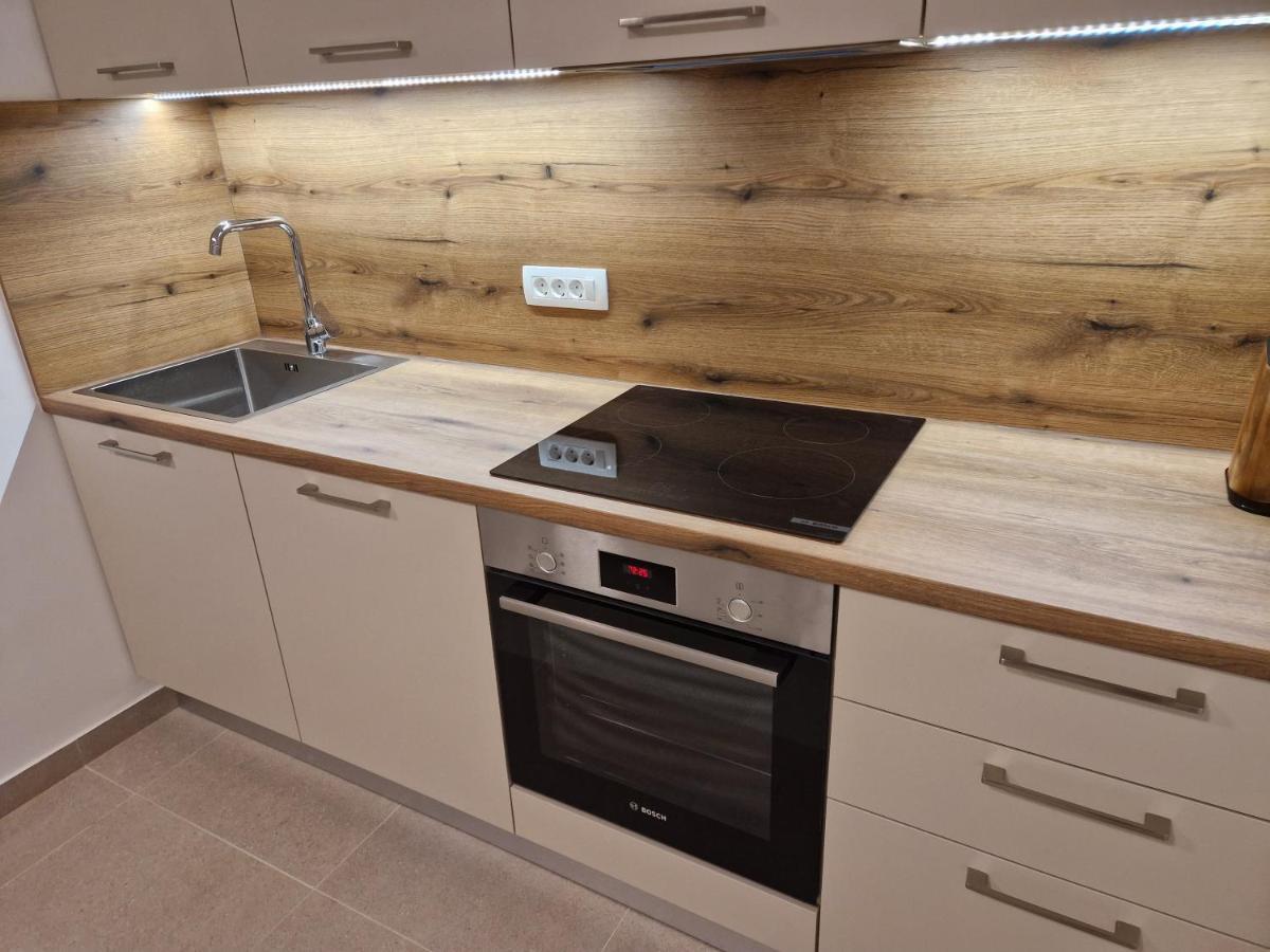 Apartments Cerovic Malinska Zewnętrze zdjęcie