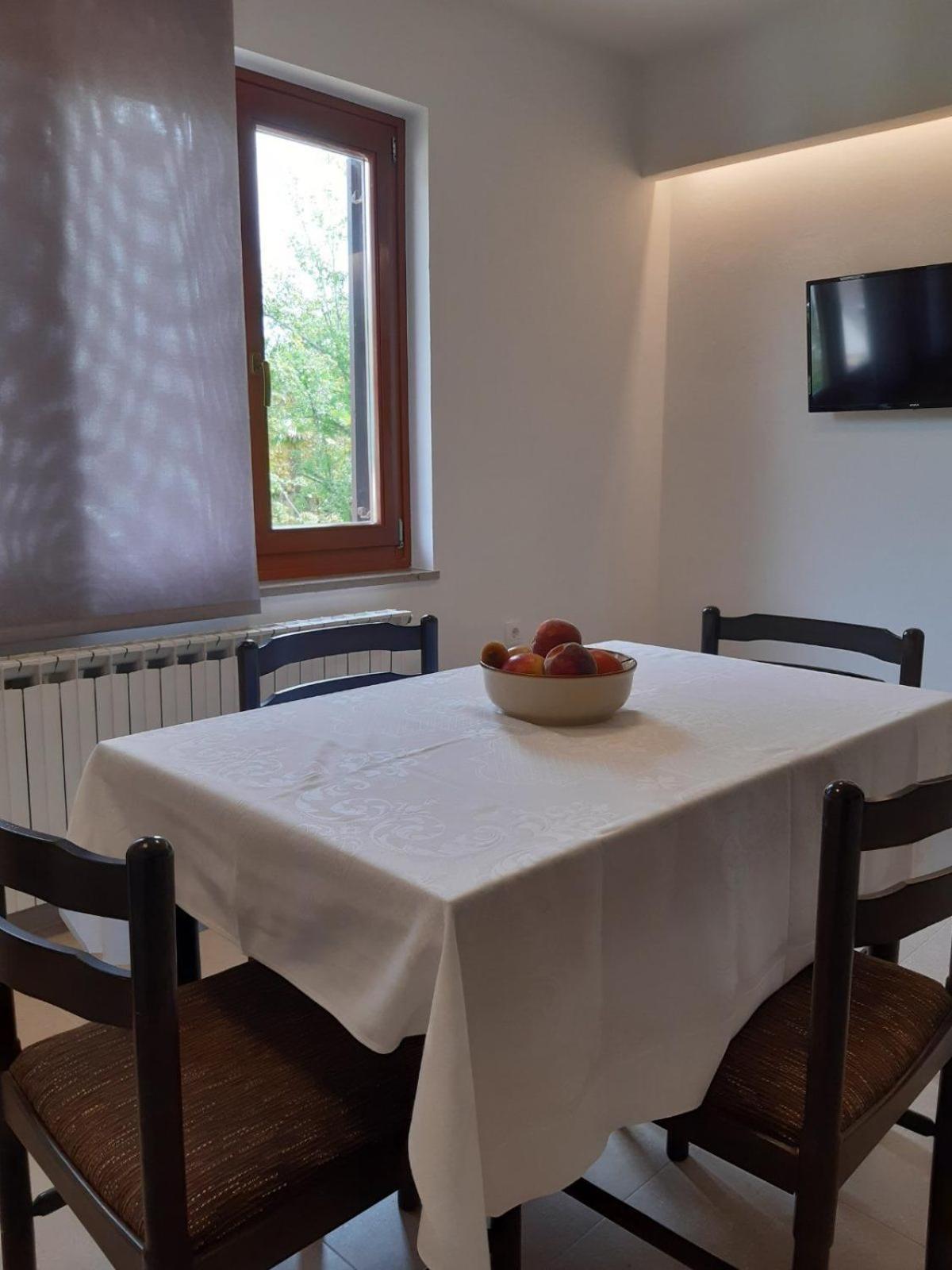 Apartments Cerovic Malinska Zewnętrze zdjęcie