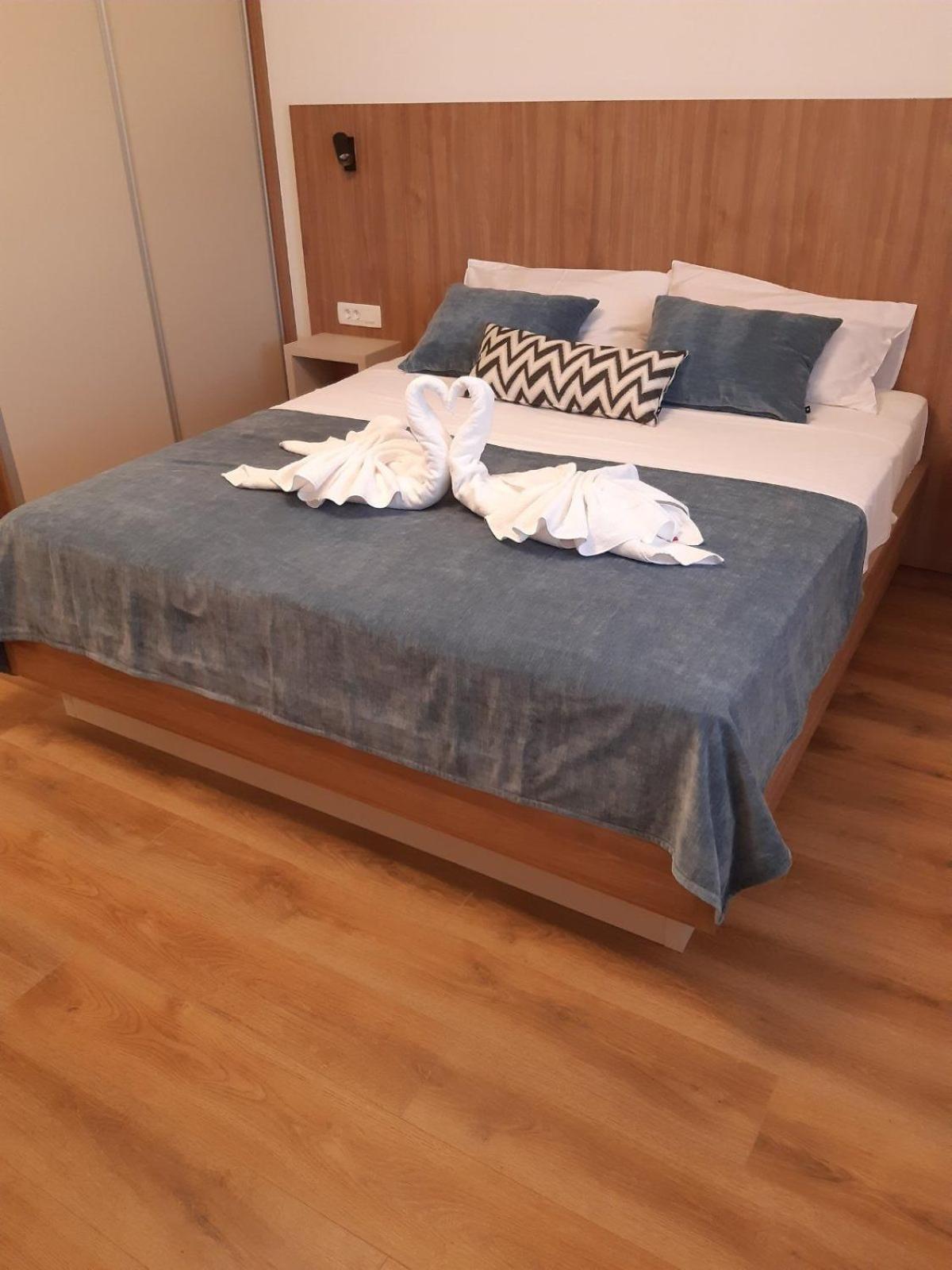 Apartments Cerovic Malinska Zewnętrze zdjęcie