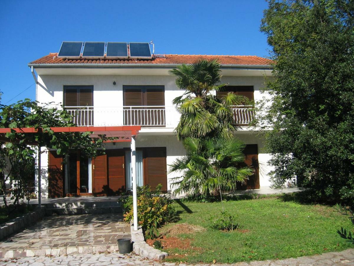 Apartments Cerovic Malinska Zewnętrze zdjęcie